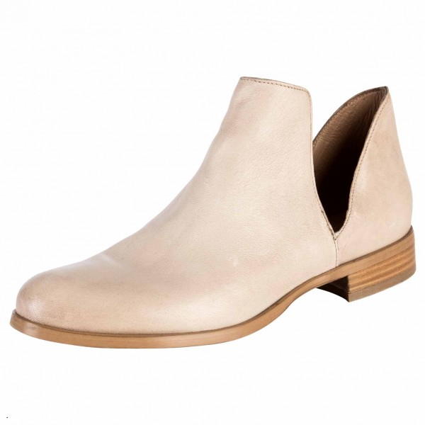 Ankle-Boot mit seitlichem V-Ausschnitt aus Italien Farbe: perla