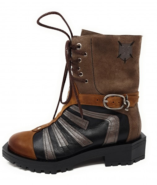Combat Boot mit eckiger Sohle, braun-cognac-schwarz